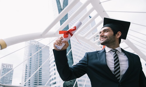 ビジネスアナリストになるには学位が必要ですか?